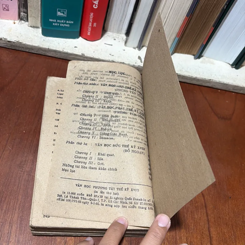 II Sách Xưa: Văn Học Phương Tây (Thế Kỷ 18) - Phùng Văn Tửu, Đỗ Ngoạn - 1985 750637