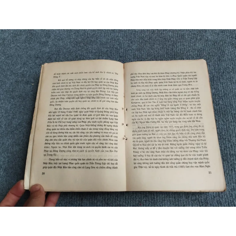 TÂM SỰ TƯỚNG LƯU VONG - HỒI KÝ HOÀNH LINH ĐỖ MẬU 701884