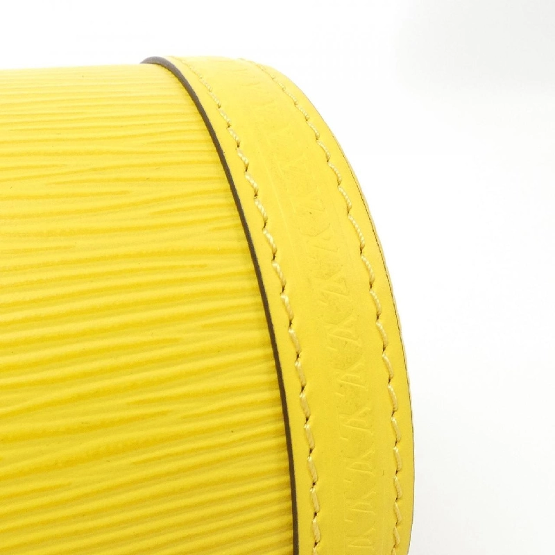 Túi xách vai Louis Vuitton Epi Papillon Trunk M58647 609889