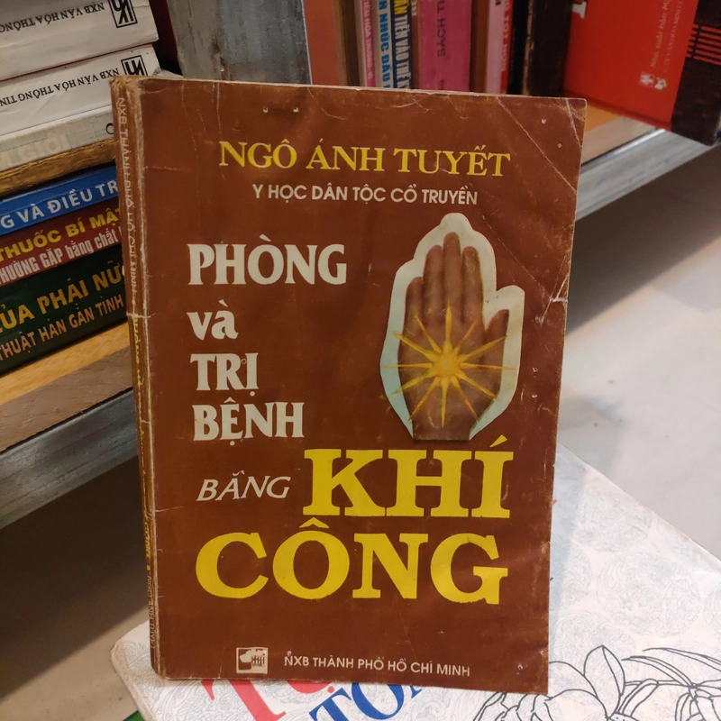 PHÒNG VÀ TRỊ BỆNH BẰNG KHÍ CÔNG - Ngô Ánh Tuyết 283875