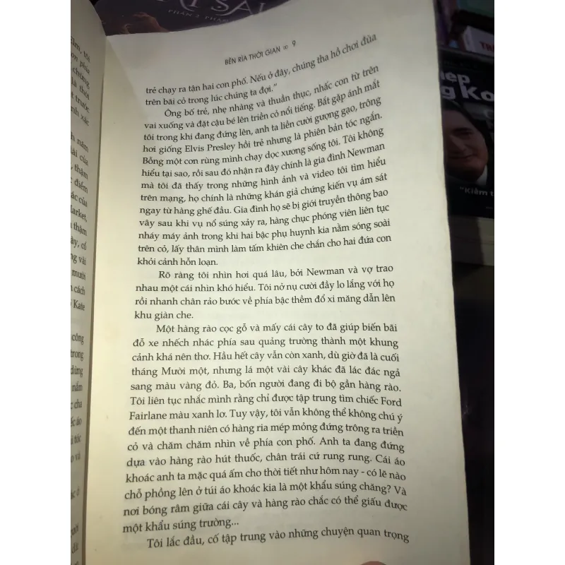 Bên rìa thời gian - Rysa Walker 1023656