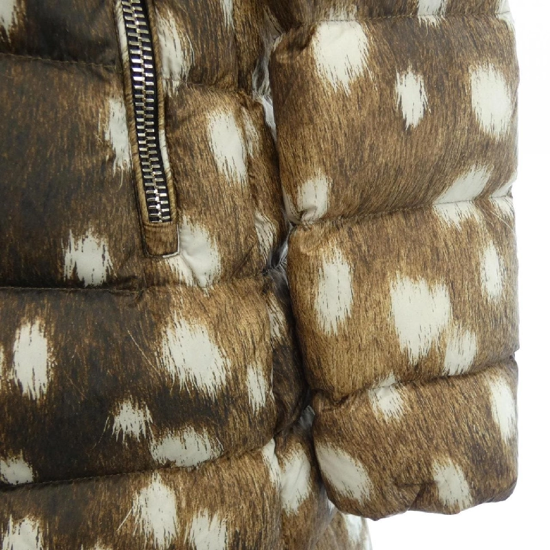 Áo khoác lông vũ MONCLER 642622