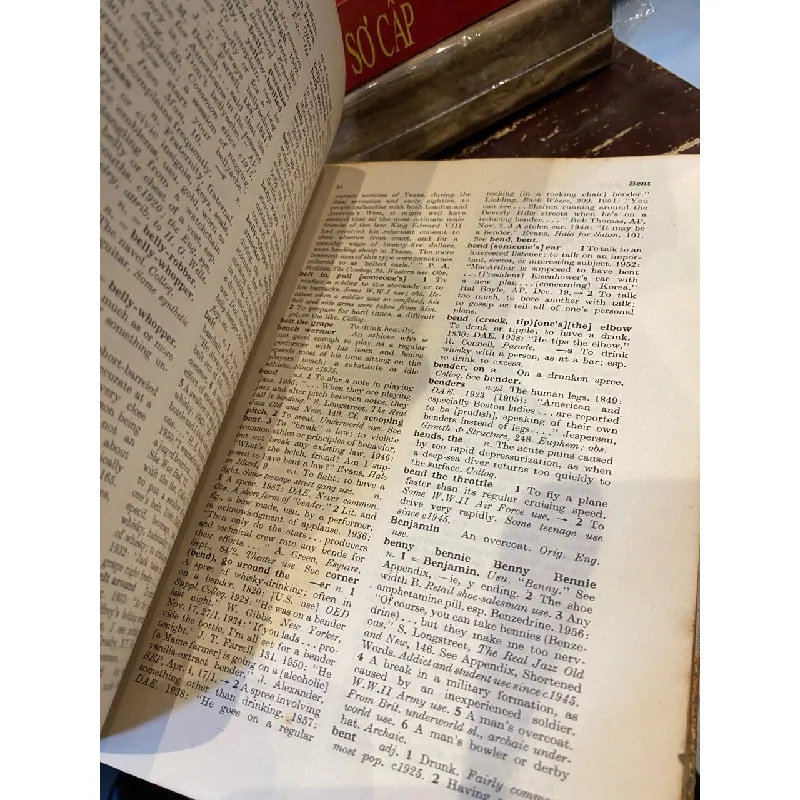 Dictionary of American Slang - compiled by Harold Wentworth, Stuart Berg Flexner 607218