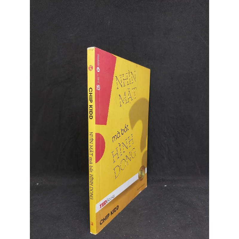 Nhìn mặt bắt hình dong mới 90% 2017 sách in màu Chip Kidd HCM2606 364805