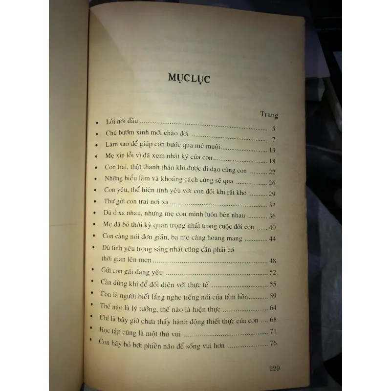 Thư cha mẹ gửi con gái - Nhiều tác giả  1000145