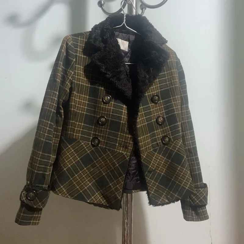 Áo dạ lót nỉ size M kẻ sọc đã qua sử dụng 1031985