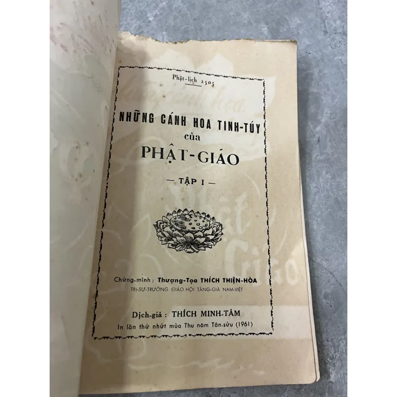 NHỮNG CÁNH HOA TINH TUÝ CỦA PHẬT GIÁO - THÍCH MINH TÂM 927758