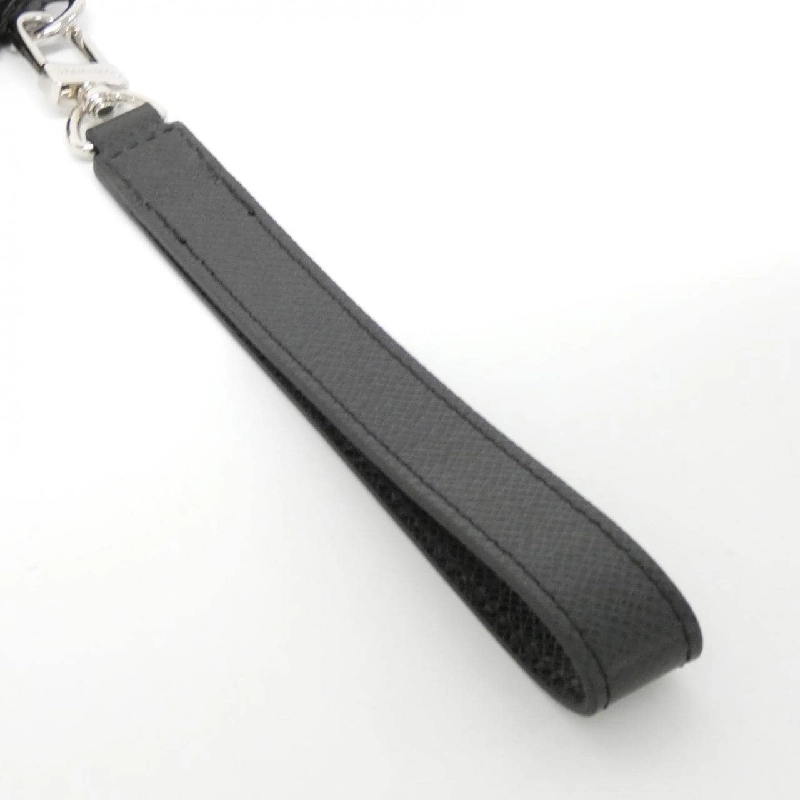 Ví Louis Vuitton Taiga Zippy Dragonne M69409 622237