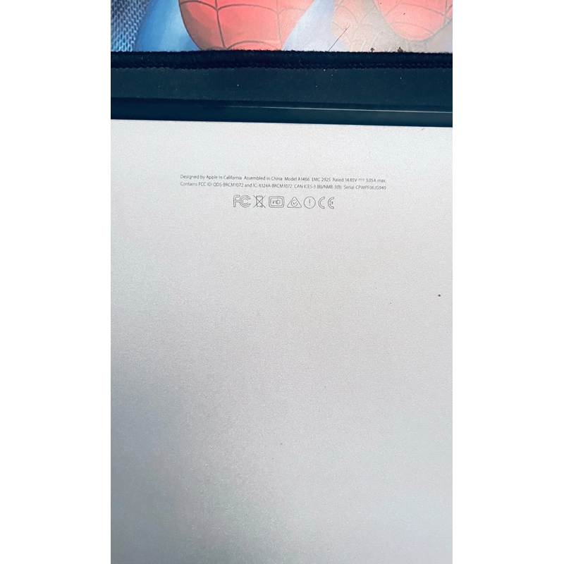 Macbook Air 13" Corei5  MacOS12.7.6 522453