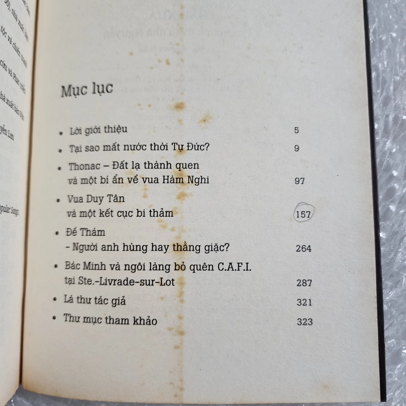 Dấu xưa tản mạn lịch sử triều Nguyễn | Mathilde Thuyết Trần  446668