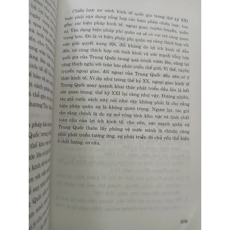 AN NINH QUỐC TẾ TRONG THỜI ĐẠI TOÀN CẦU HÓA - VƯƠNG DẬT CHÂU 731638