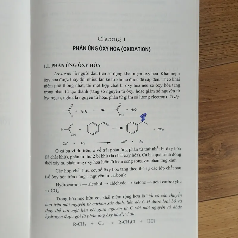 Sách Giáo trình Phản ứng hoá học cơ bản trong công nghiệp 1021652