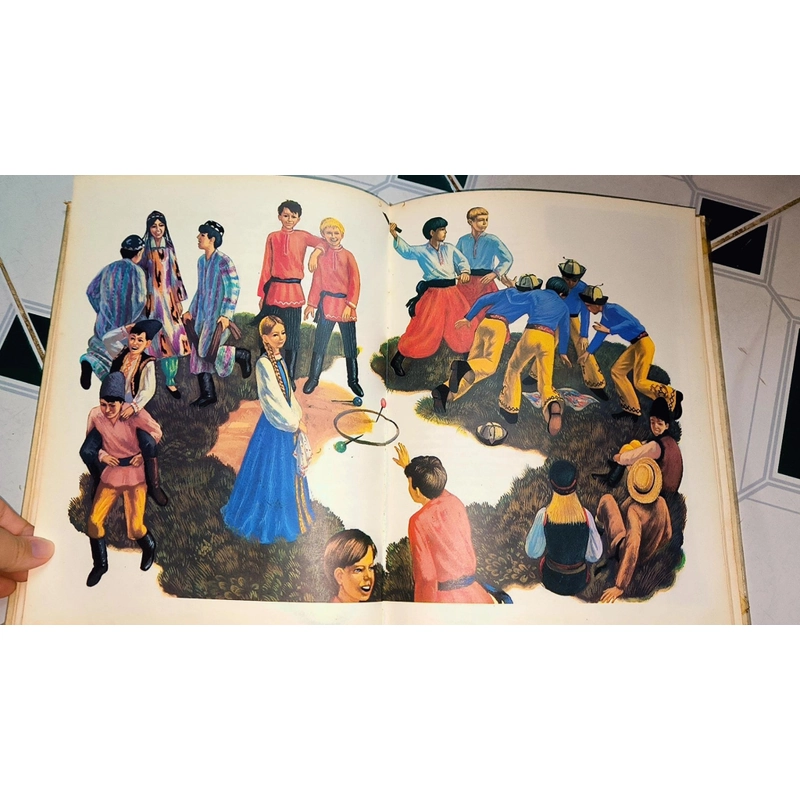 Sách vintage - THE SEASIDE "CHIDLREN'S REPUBLIC" - Vasily Golyshkin (Moscow, 1985) 470377