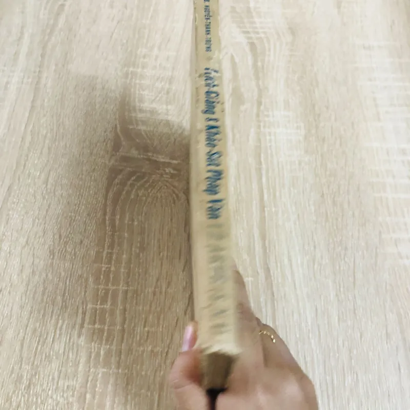 KHẢO SÁT PHÁP VĂN ( lớp 12 ABCD) 971776