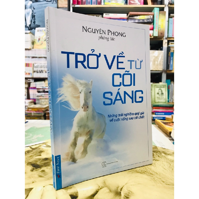Trở về từ cõi sáng - Nguyên Phong 125575