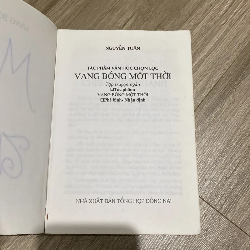 VANG BÓNG MỘT THỜI, NGUYỄN TUÂN (XB 2001) 597052
