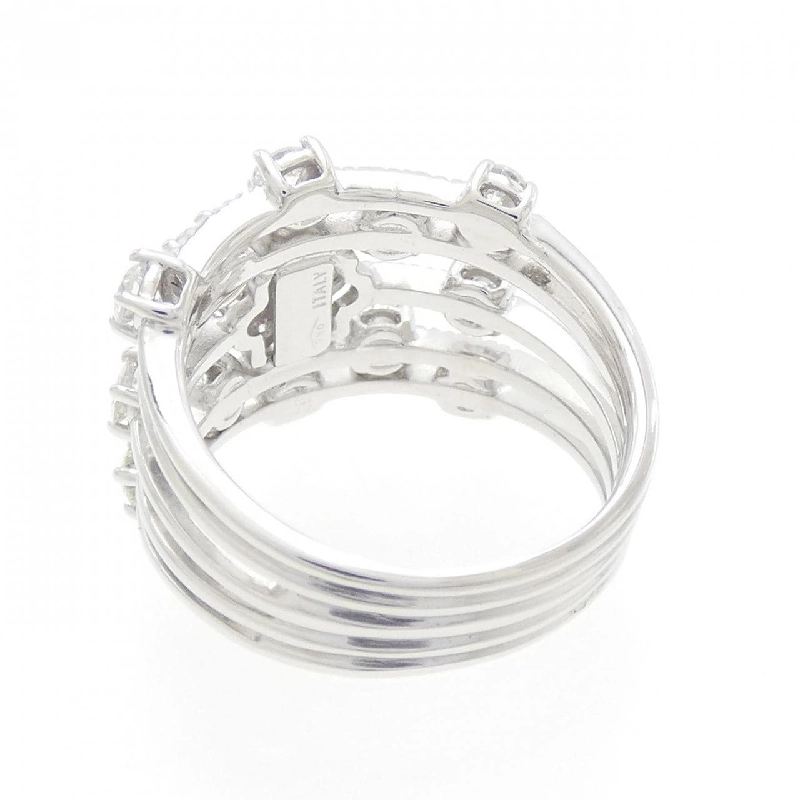 Nhẫn kim cương 750WG hoa 1.08CT 672749