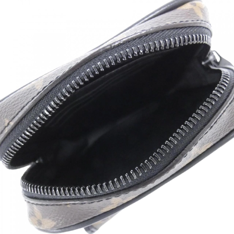 Túi đeo chéo Louis Vuitton Monogram Macassar Christopher Wearable Wallet M69404 - Hàng hiệu Chính hãng 776485