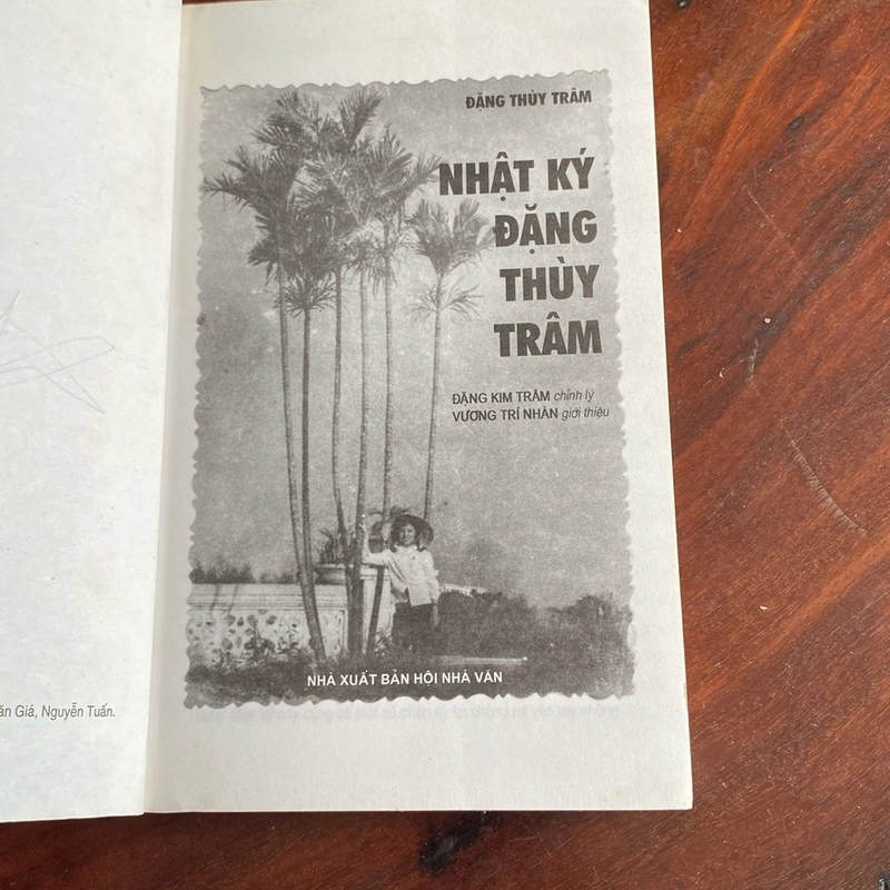 NHẬT KÝ ĐẶNG THÙY TRÂM (XB 2005) 473605