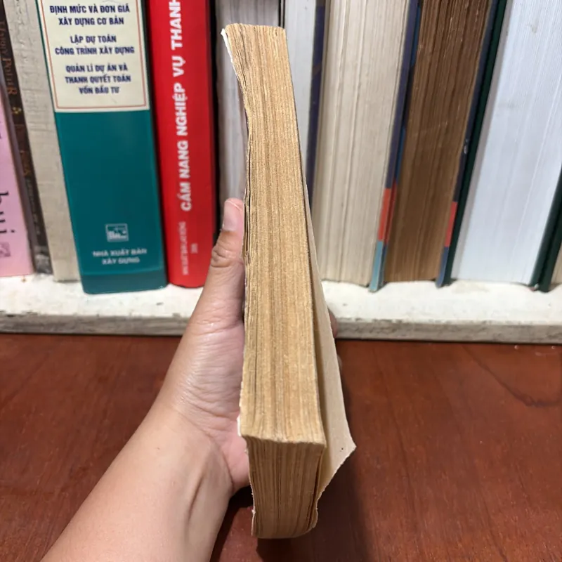 II Tiểu Thuyết: Khi Chúng Ta Còn Trẻ - Trần Hoàng Bách - 1986 750981