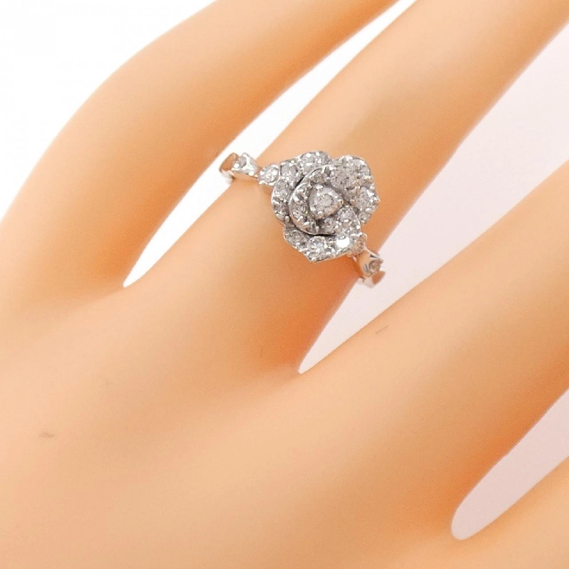 Nhẫn kim cương hoa K18WG 0.54CT 672196