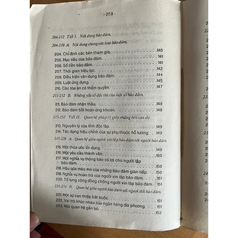 [luật - tài chính] Luật quốc tế về ngân hàng - Jean Pierre Mattout 707604