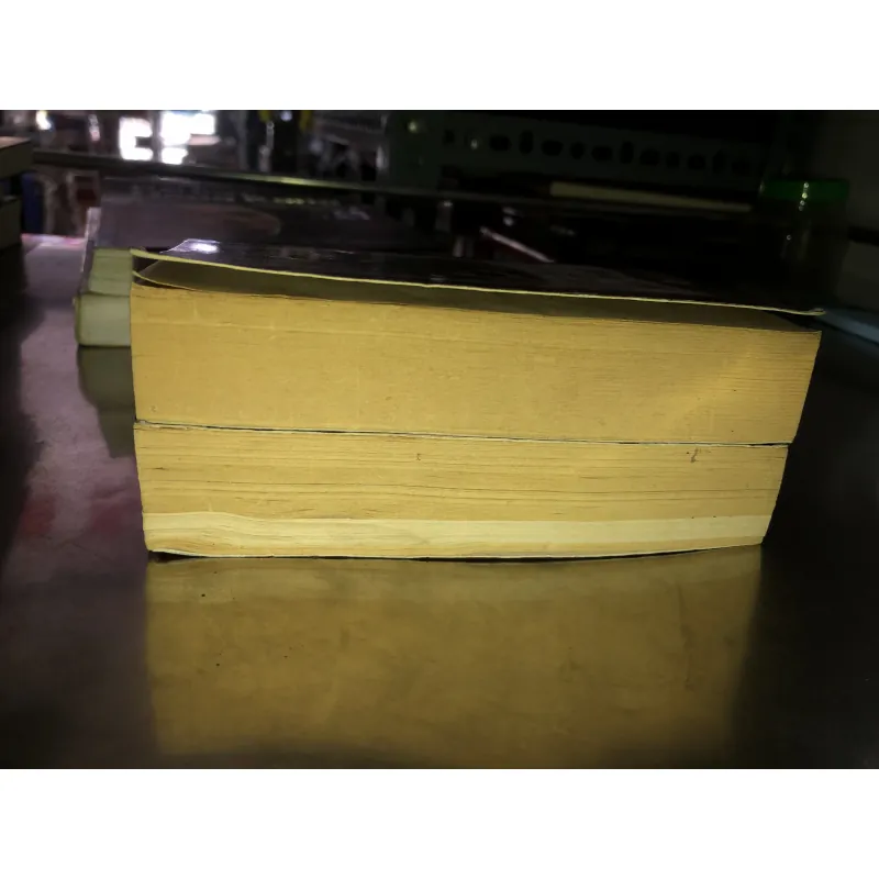 Oliver Twist - Charles Dickens 1023800