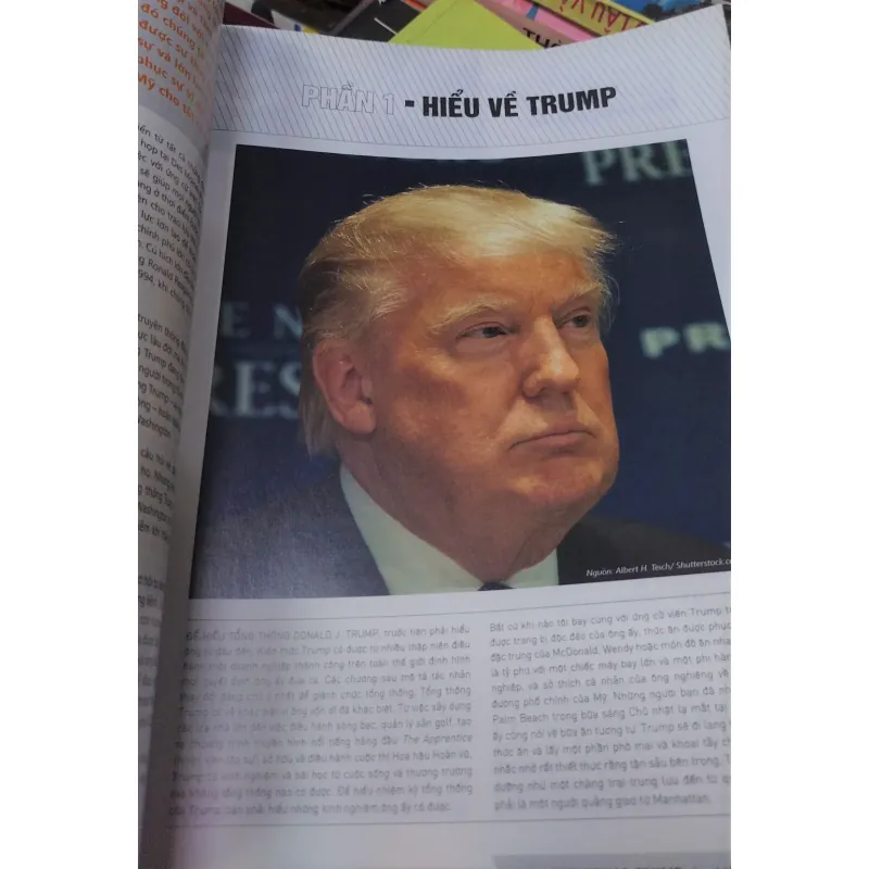 Sách - Hiểu về Trump - Ấn phẩm của TT kinh tế Châu Á - Thái Bình Dương - like new 932584