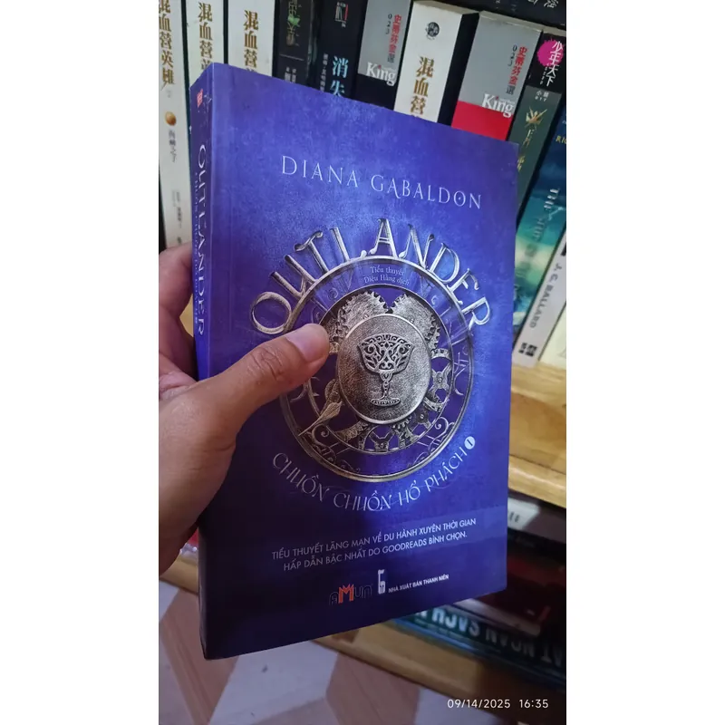 Outlander Chuồn Chuồn Hổ Phách 1 558179