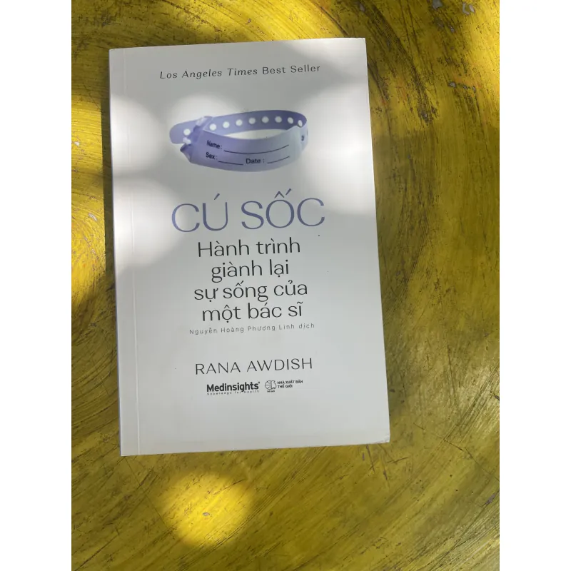 CÚ SỐC HÀNH TRÌNH GIÀNH LẠI SỰ SỐNG CỦA MỘT BÁC SĨ 746955