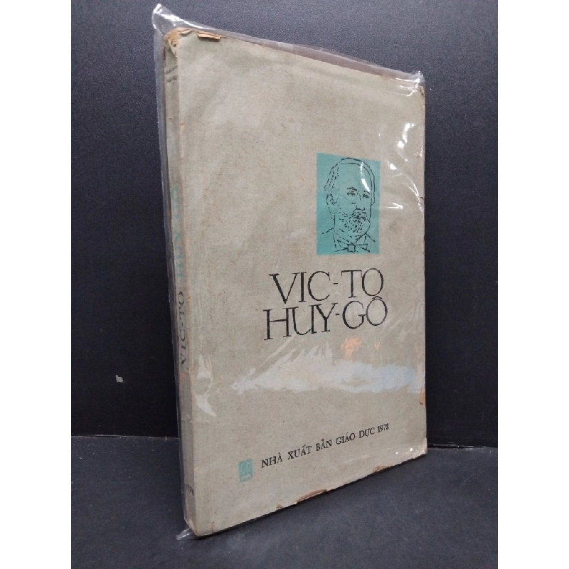 Victo Huygo mới 60% bẩn bìa, ố vàng, rách bìa , tróc gáy, tróc bìa 1978 HCM2410 Phùng Văn Tửu GIÁO KHOA 339404