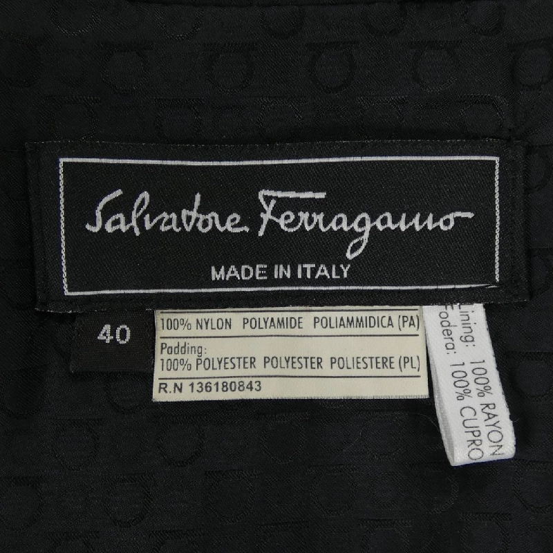 Áo khoác lông vũ SALVATORE FERRAGAMO - Hàng hiệu Authentic 823142