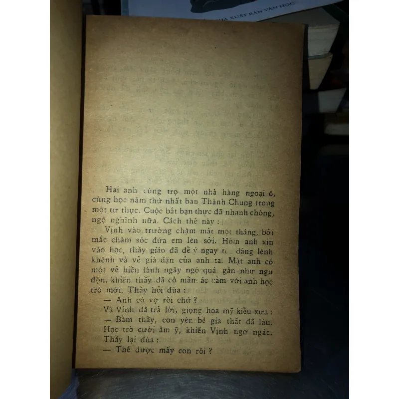 Nằm vạ - Bùi Hiển 1001152