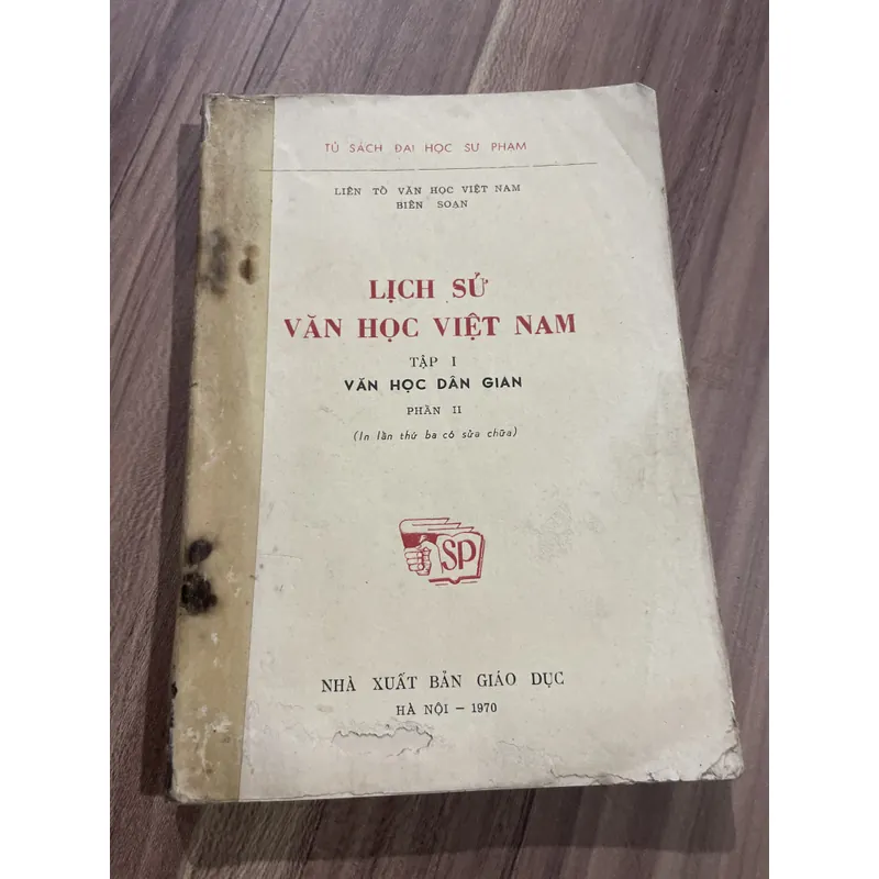 Văn học dân gian Việt Nam - 1961 696972