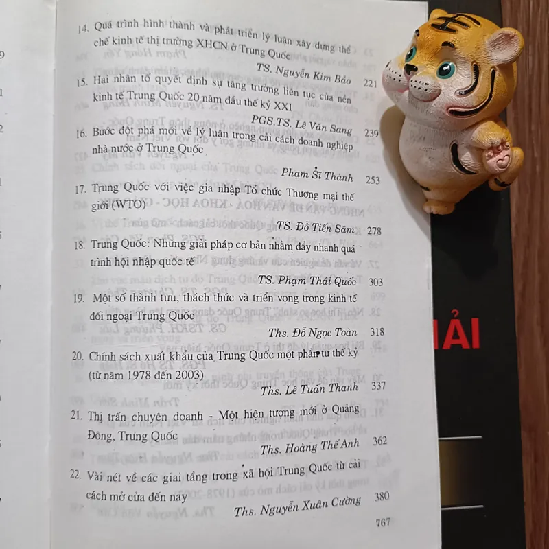 Trung Quốc 25 năm Cải cách - Mở cửa - Những vấn đề Lý luận và Thực tiễn 605452