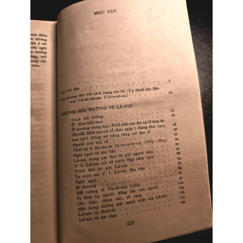 Lênin và gia đình U-li-a-nốp 674956