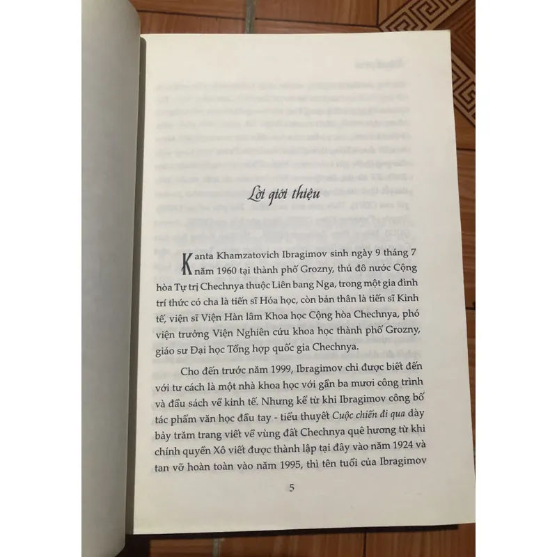 Tiểu thuyết hiện đại chủ đề chiến tranh - Thế giới trẻ em - Kanta Ibragimov 713956