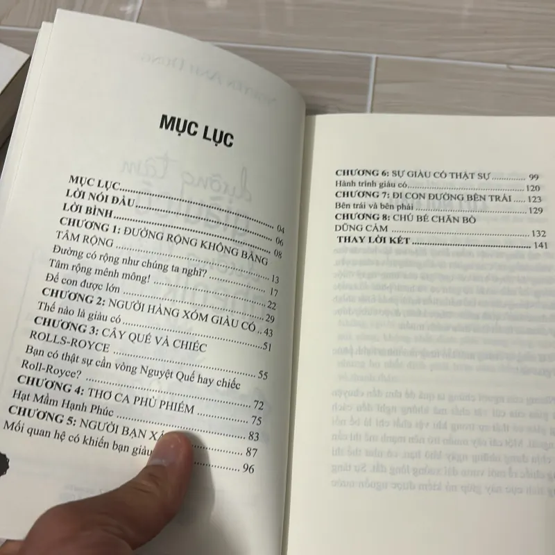 Dưỡng tâm giàu có, dưỡng thân nghèo khó 779285