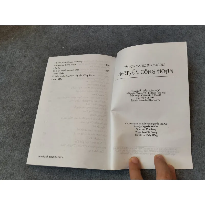 TÁC GIẢ TRONG NHÀ TRƯỜNG NGUYỄN CÔNG HOAN 719971