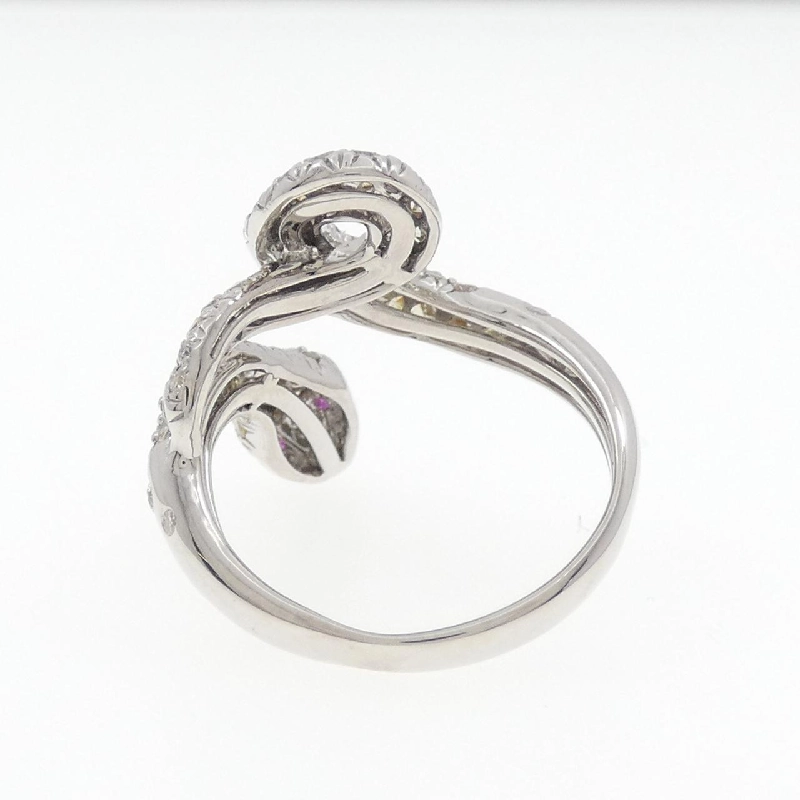 Nhẫn Ruby 750WG Rắn 667191