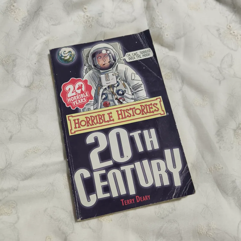 Horrible Histories: 20th Century - Terry Deary (20 Horrible Years) 1033936