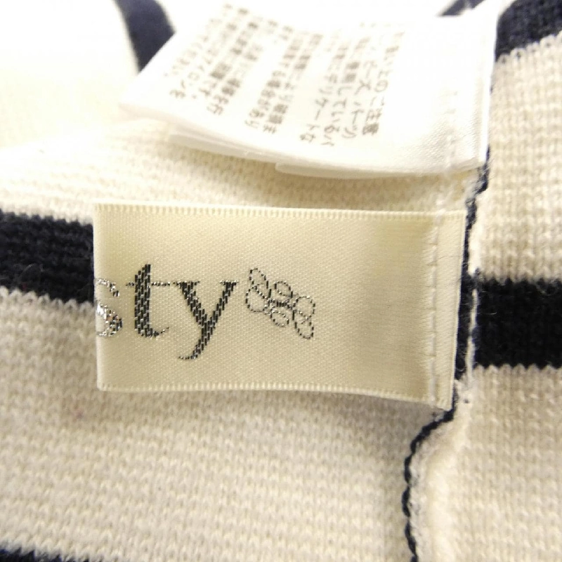 Chesty 11W114 Áo - Hàng hiệu Chính hãng 774311