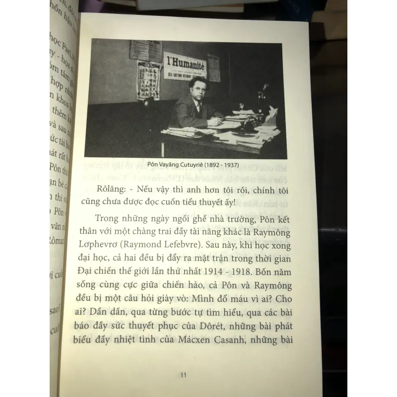 Kế tiếp chuyện Bác Hồ - Trần Quân Ngọc 1031148