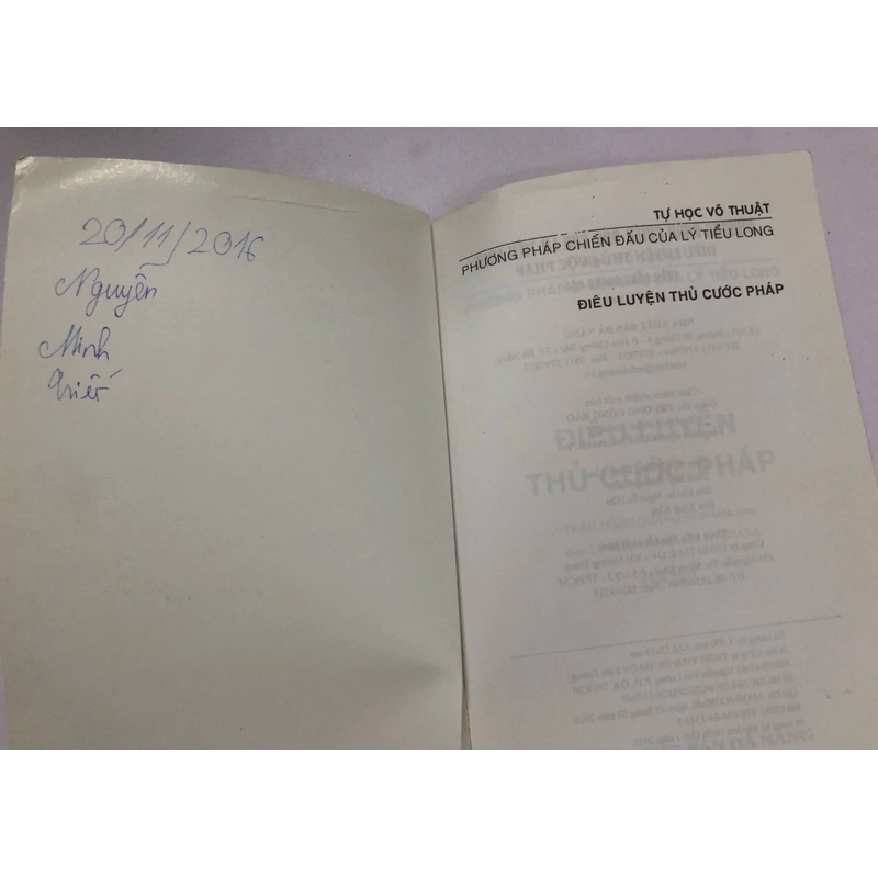 PHƯƠNG PHÁP CHIẾN ĐẤU CỦA LÝ TIỂU LONG ĐIÊU LUYỆN THỦ CƯỚC PHÁP - 156 TRANG, NXB: 2016 291172