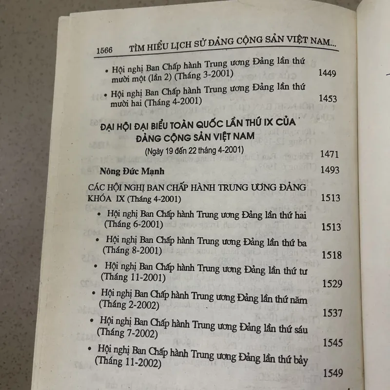 Tìm hiểu lịch sử ĐCS Việt Nam qua các Đại hội và Hội nghị Trung ương (1930-2002)  694250