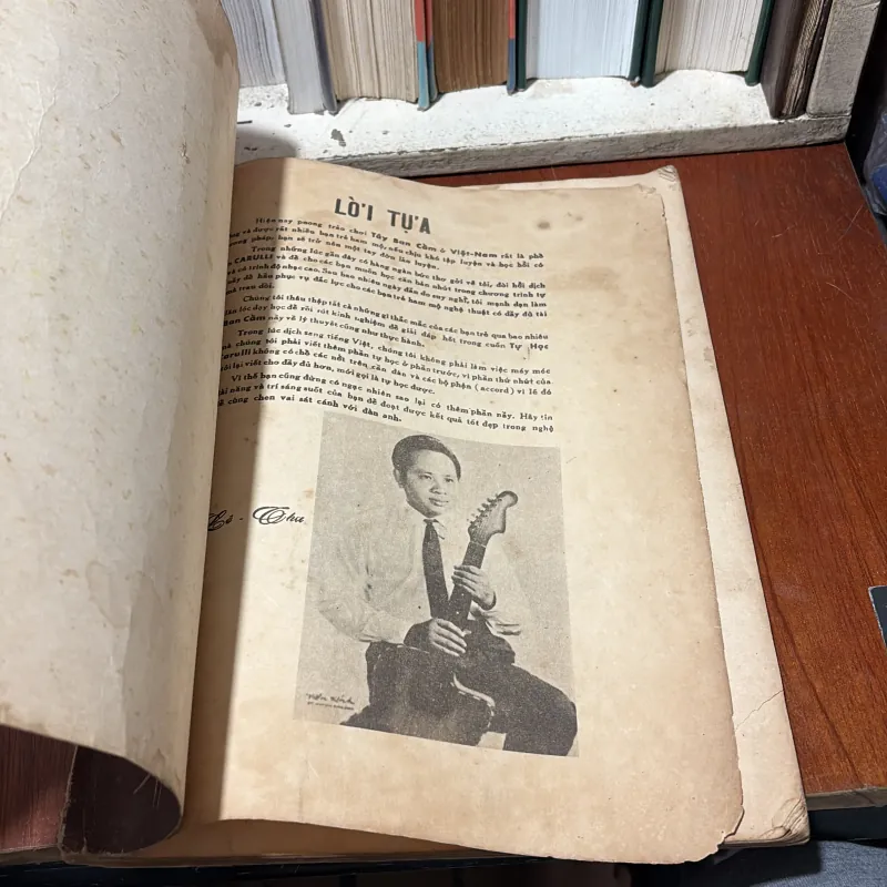 I METHODE DE GUITARE _ Phương Pháp Đàn Tây Ban Cầm Lừng Danh Trên Thế Giới - Lê Thu - 1971 745843