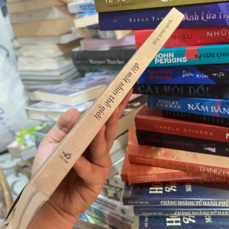 (Văn học) - Đôi mắt nhìn thế giới - Nguyễn Thanh Bình 1003039