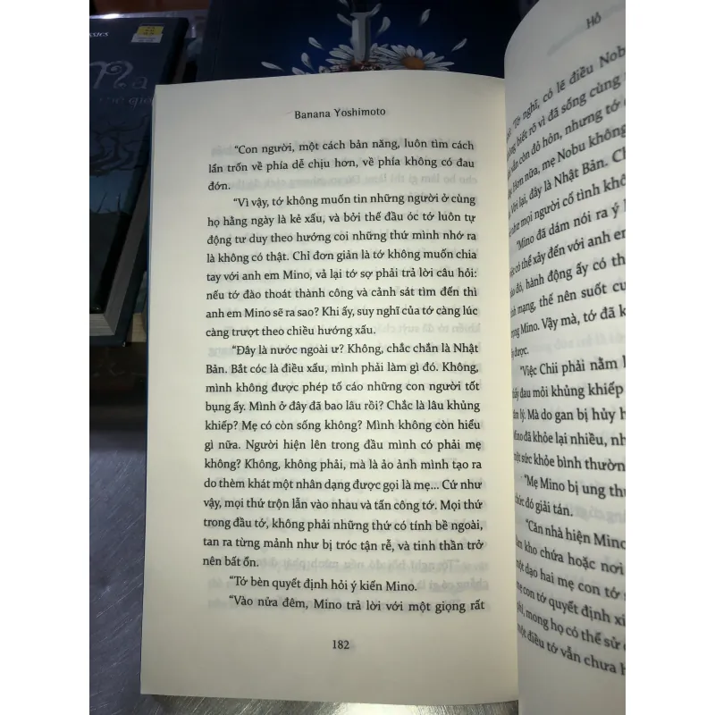 Hồ - Banana Yoshimoto 1001936