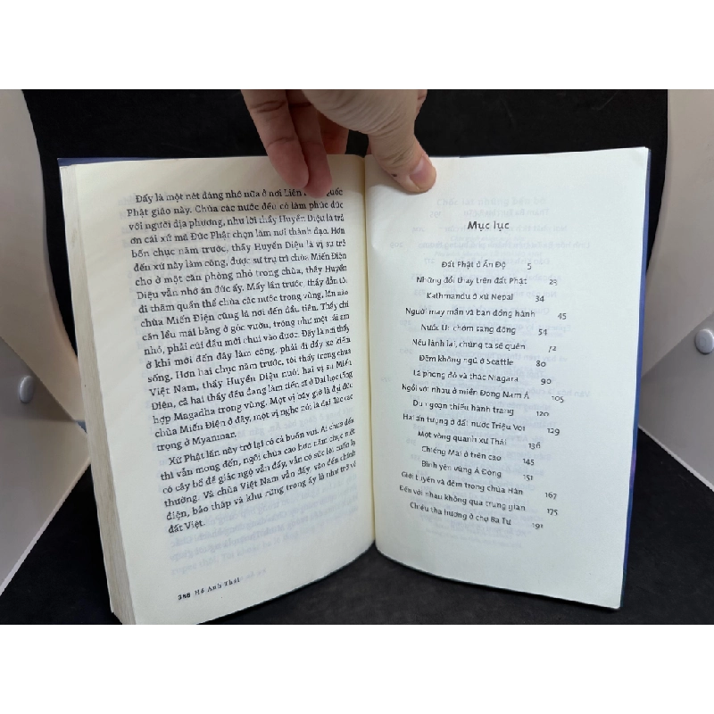 [Phiên Chợ Sách Cũ] Chốc Lát Những Bến Bờ (Sách Tặng Kèm), Hồ Anh Thái, 2019 1304 SBM 446024