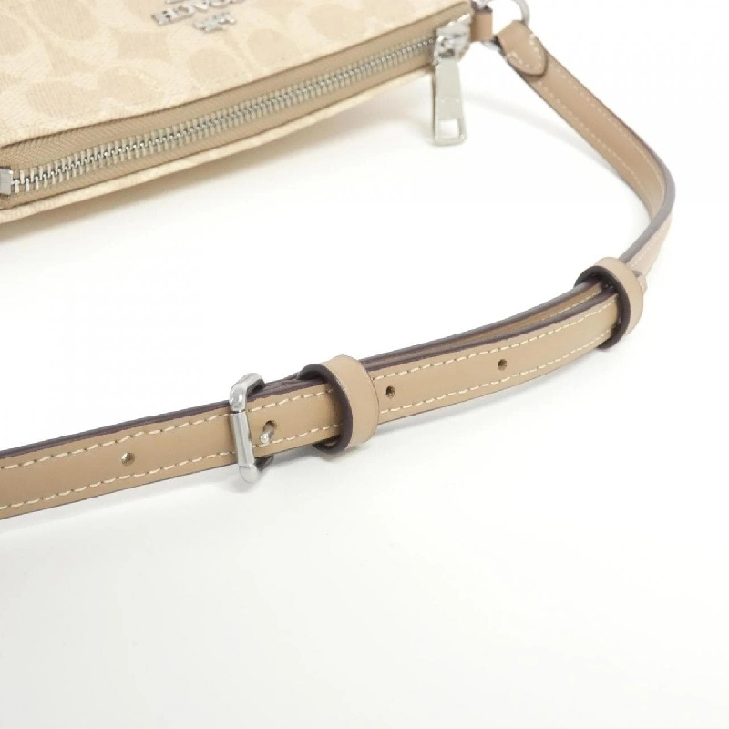 【Sản phẩm mới】Túi xách vai Coach CW325 613506